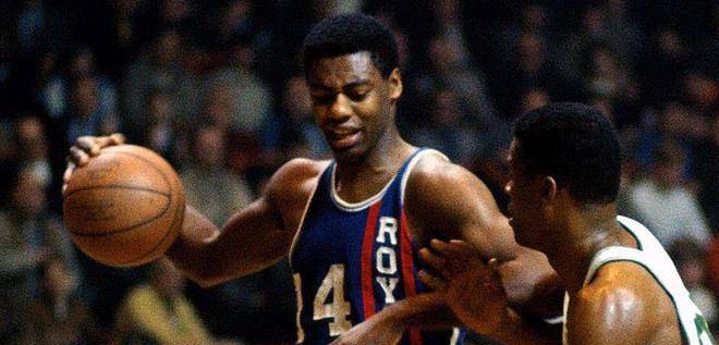 他不但在关 他不但在关