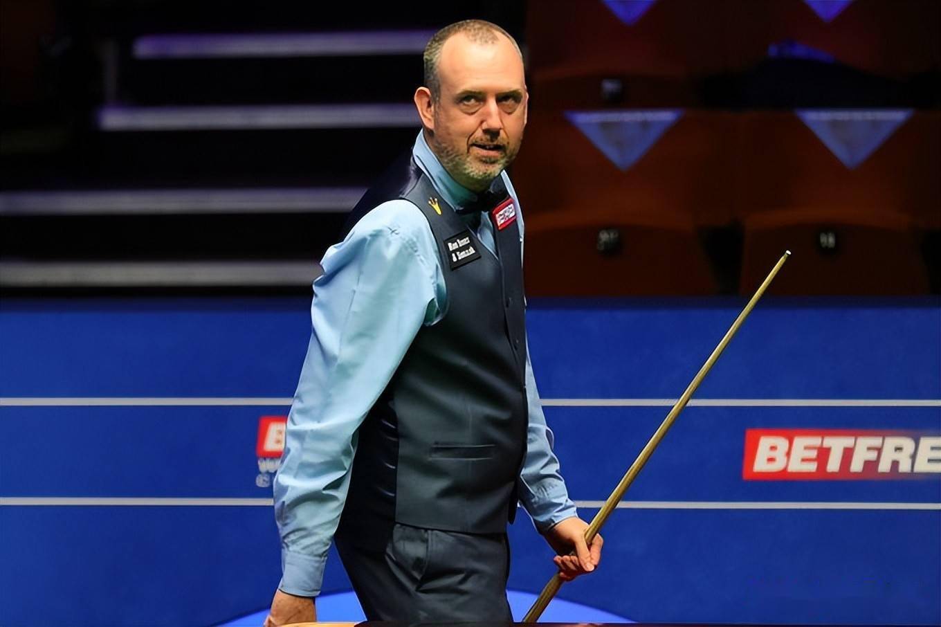 件背后的意 件背后的意